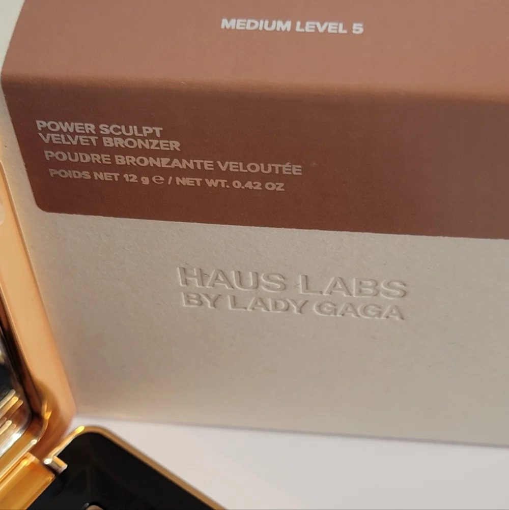 HAUS LABS BY LADY GAGA Power Sculpt Velvet Powder Bronzer medium level 5 new